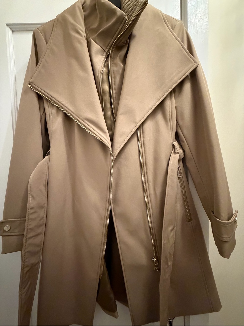 NWOT Calvin KleinWomen’s Beige Trench Coat Jacket